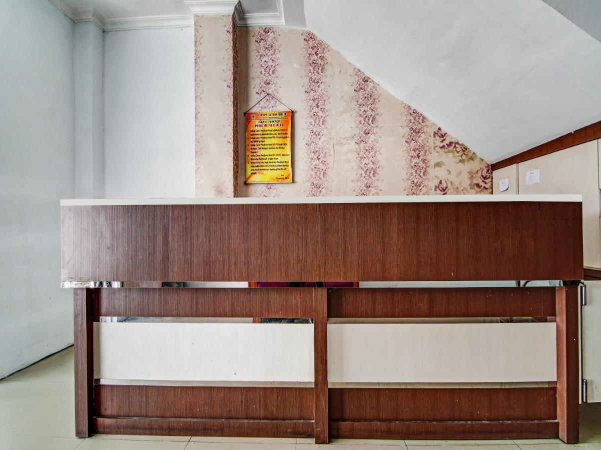 Oyo 90897 Hotel Sepupu Satria Pekanbaru Eksteriør billede