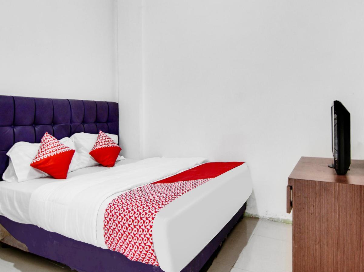 Oyo 90897 Hotel Sepupu Satria Pekanbaru Eksteriør billede
